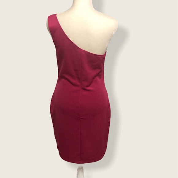 Lily Rose Dress Asymmetrical One Sleeve - Picture 2 of 3